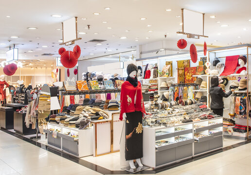 帽子店与服装鞋帽 从头到脚的时尚经营之道